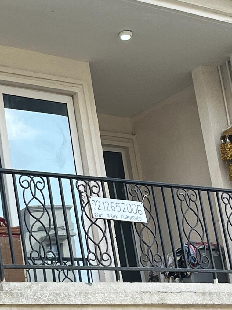 Balcony, signature-global-park 3 Bedroom 756 Sq.Ft. Apartment In Sohna Sector 36 Gurgaon 8449556