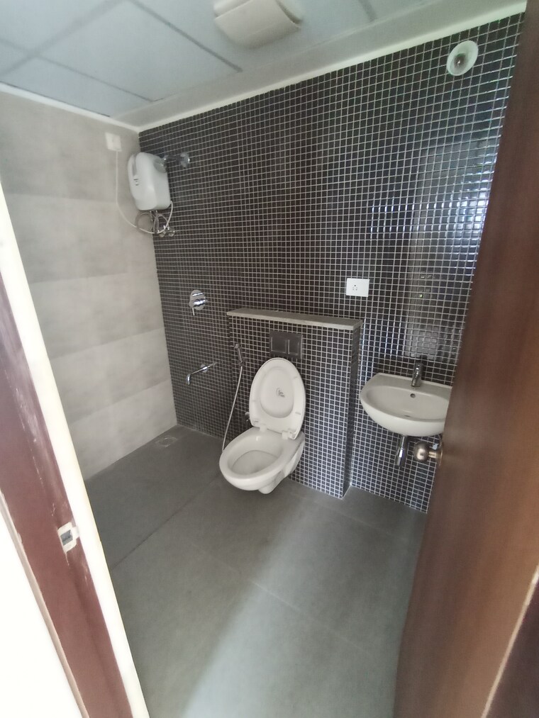 Bathroom, lodha-palava-aquaville-series-estela-d-to-g 2 Bedroom 592 Sq.Ft. Apartment In Dombivli East Thane 8449816