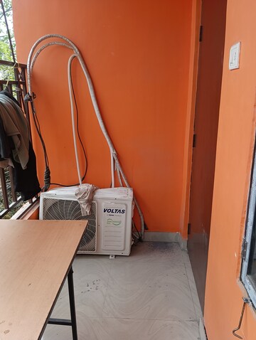 Furnished Amenities in 3 BHK Builder Floor at Tarun Nagar – for Rent