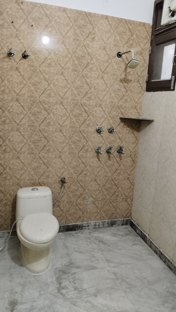 Bathroom in 2 BHK Builder Floor at Rohini Sector 11 – for Rent