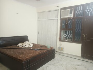 Bedroom in 2 BHK Builder Floor at Ardee City, Sector 52 – for Rent