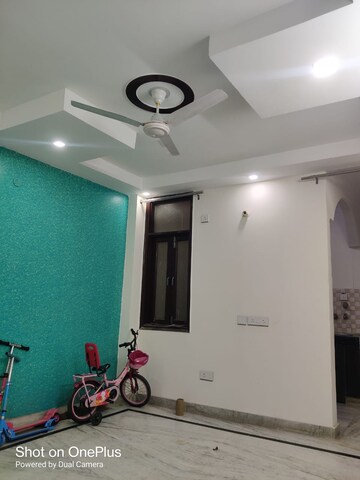Master Bedroom in 2 BHK Builder Floor at Govindpuri – for Rent