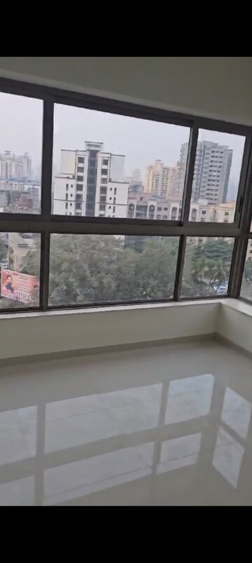 2 BHK Apartment For Rent in Kalpataru Paramount, Kapur Bawdi