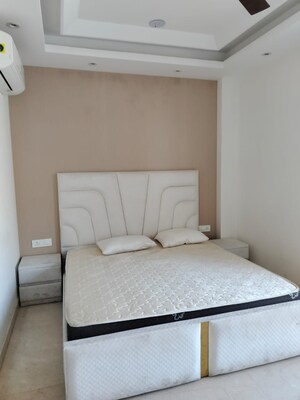 Bedroom in 5 BHK Apartment at Pilot Court, Sector 28 – for Sale