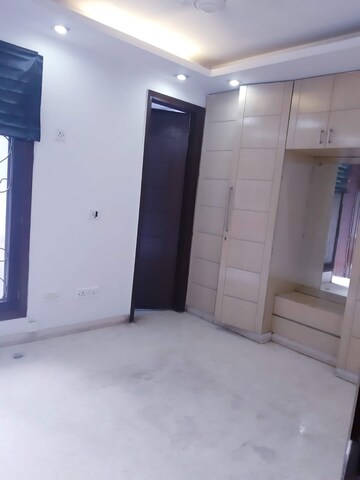 Room in 2 BHK Builder Floor at Malviya Nagar – for Rent