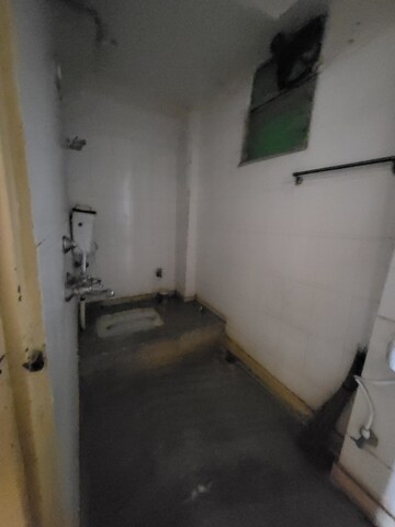Bathroom in 2 BHK Apartment at Doranda – for Rent
