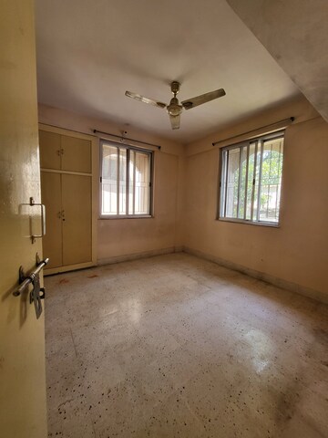 Room in 2 BHK Apartment at Doranda – for Rent