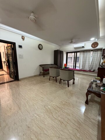 Living Room in 3 BHK Apartment at Royal Manor, Bandra West – for Rent