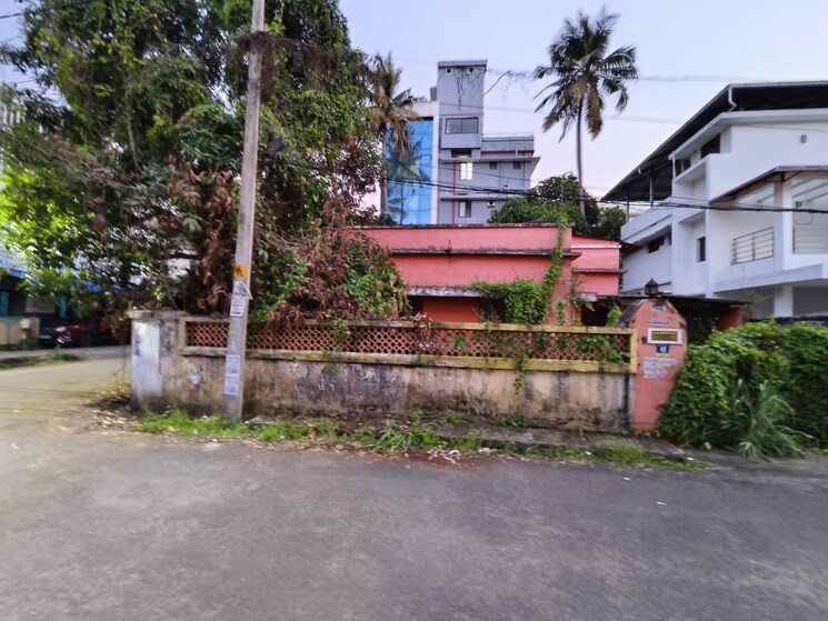 Exterior View, giri nagar  387 Sq.Yd. Plot In Giri Nagar Kochi 8449914