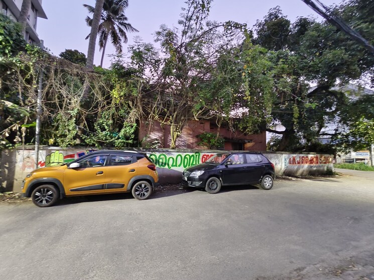 Exterior View, giri nagar  387 Sq.Yd. Plot In Giri Nagar Kochi 8449914