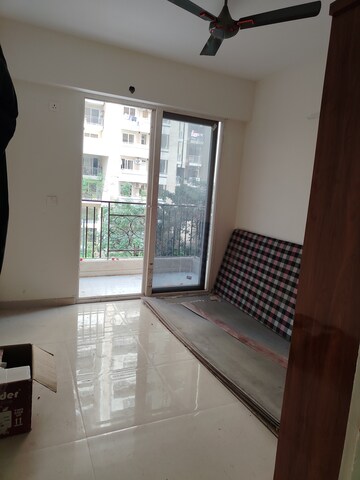 Room in 2 BHK Apartment at Signature The Millennia 2, Sector 37d – for Rent