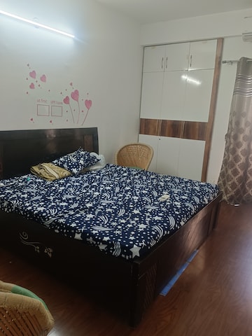 Bedroom in 3 BHK Apartment at Ajnara Le Garden, Sector 16b Greater Noida – for Rent