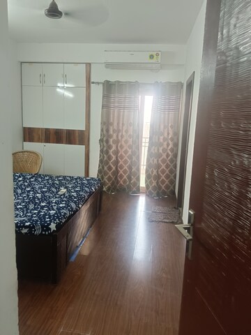 Building Lobby in 3 BHK Apartment at Ajnara Le Garden, Sector 16b Greater Noida – for Rent