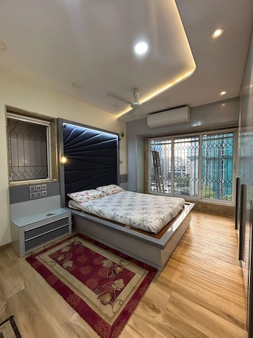 Bedroom in 3 BHK Apartment at Palash Towers, Andheri West – for Rent