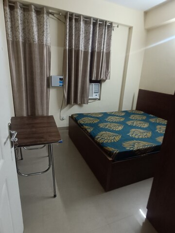2 BHK Apartment For Rent in Shree Vardhman Mantra, Sector 67