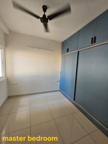 Room in 2 BHK Apartment at Prestige Finsbury Park Hyde, Bagaluru  – for Rent