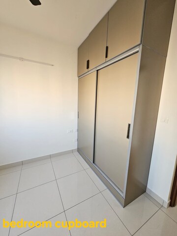 Room in 2 BHK Apartment at Prestige Finsbury Park Hyde, Bagaluru  – for Rent
