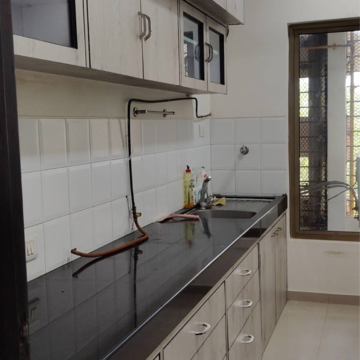 Kitchen in 2.5 BHK Apartment at Oberoi Realty Woods, Goregaon East – for Rent