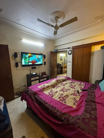 Bedroom in 3 BHK Apartment at Sector 5, Dwarka – for Rent
