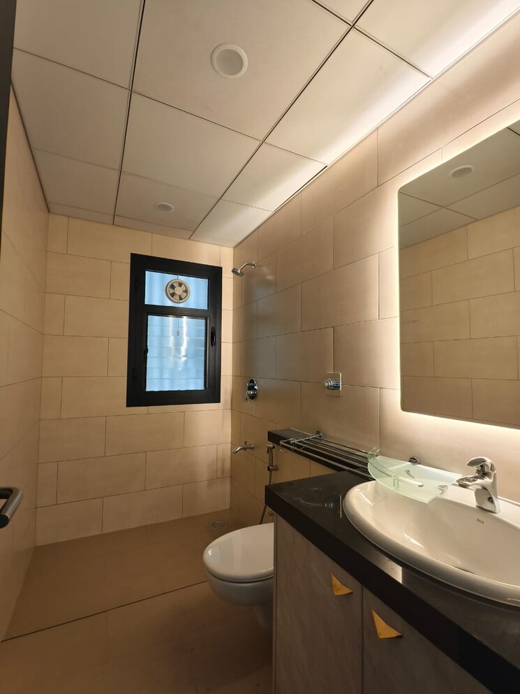 Bathroom, sobha-city-gurgaon 3 Bedroom 1710 Sq.Ft. Apartment In Sector 108 Gurgaon 8450126