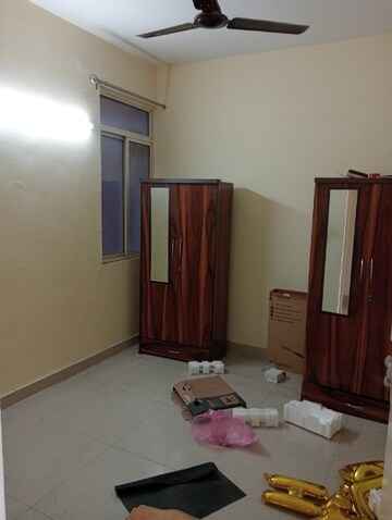 Room in 3 BHK Apartment at Conscient Habitat 78, Sector 78 – for Sale