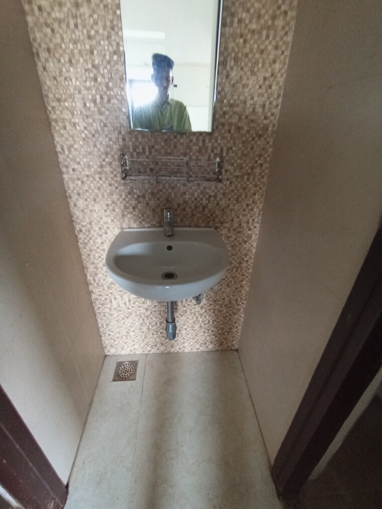 Bathroom, lodha-palava-eviva-k-to-t-urbano-a-c-f-and-i-to-t 1 Bedroom 505 Sq.Ft. Apartment In Dombivli East Thane 8450257