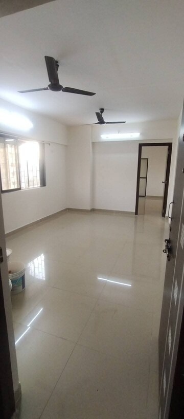 2 BHK Apartment For Rent in Goregaon West View CHS, Goregaon West