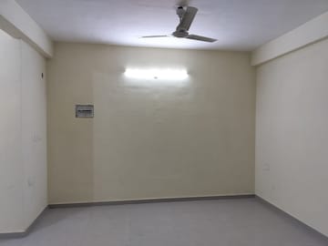 2 BHK Apartment For Rent in Pyramid Heights, Sector 85