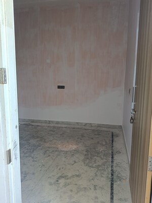 Room in 3 BHK Independent House at Partapur – for Sale