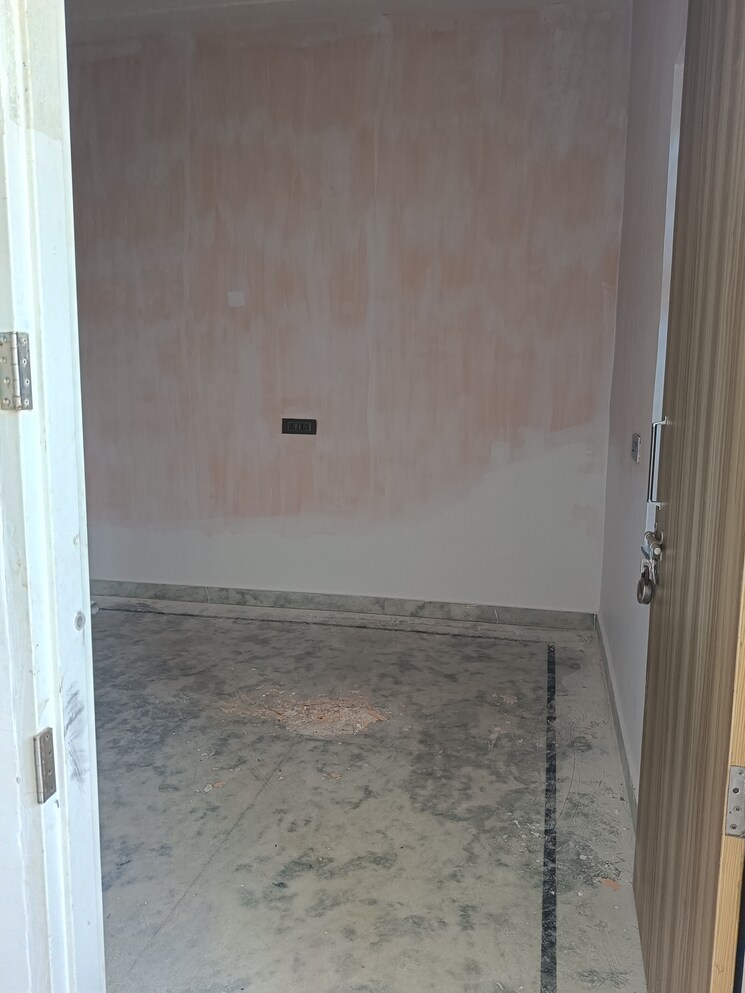 Room, partapur 3 Bedroom 117 Sq.Yd. Independent House In Partapur Meerut 8450313