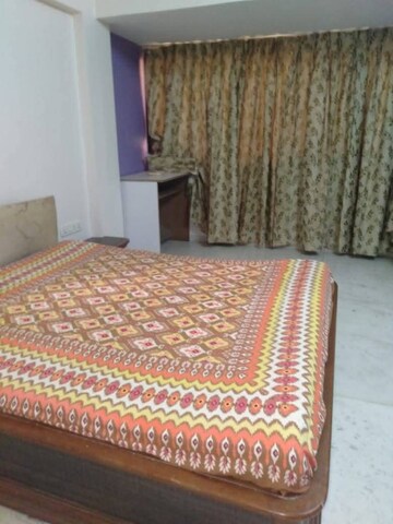 Bedroom in 2 BHK Apartment at Juhu Scheme, Juhu – for Rent