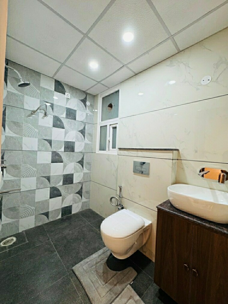Bathroom, ambala highway 3 Bedroom 2025 Sq.Ft. Apartment In Ambala Highway Zirakpur 8450352