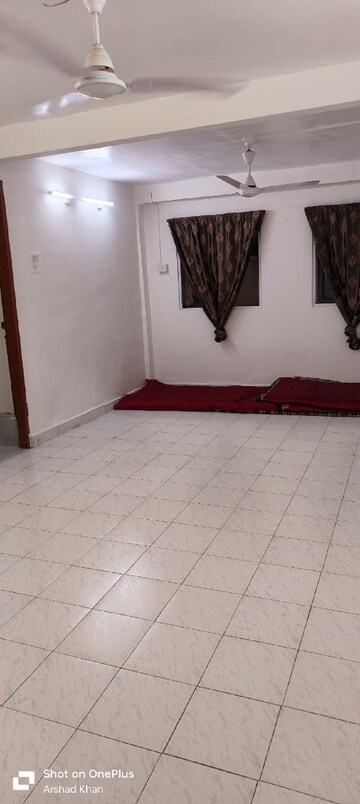 Balcony in 1 BHK Apartment at Bandra West – for Rent