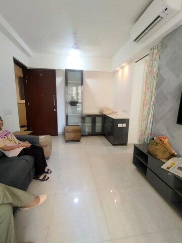 Master Bedroom in 1.5 BHK Apartment at Hiranandani Fortune City, New Panvel – for Rent