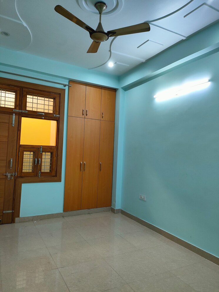 Room, vasundhara sector 10 3 Bedroom 1380 Sq.Ft. Builder Floor In Vasundhara Sector 10 Ghaziabad 8450416