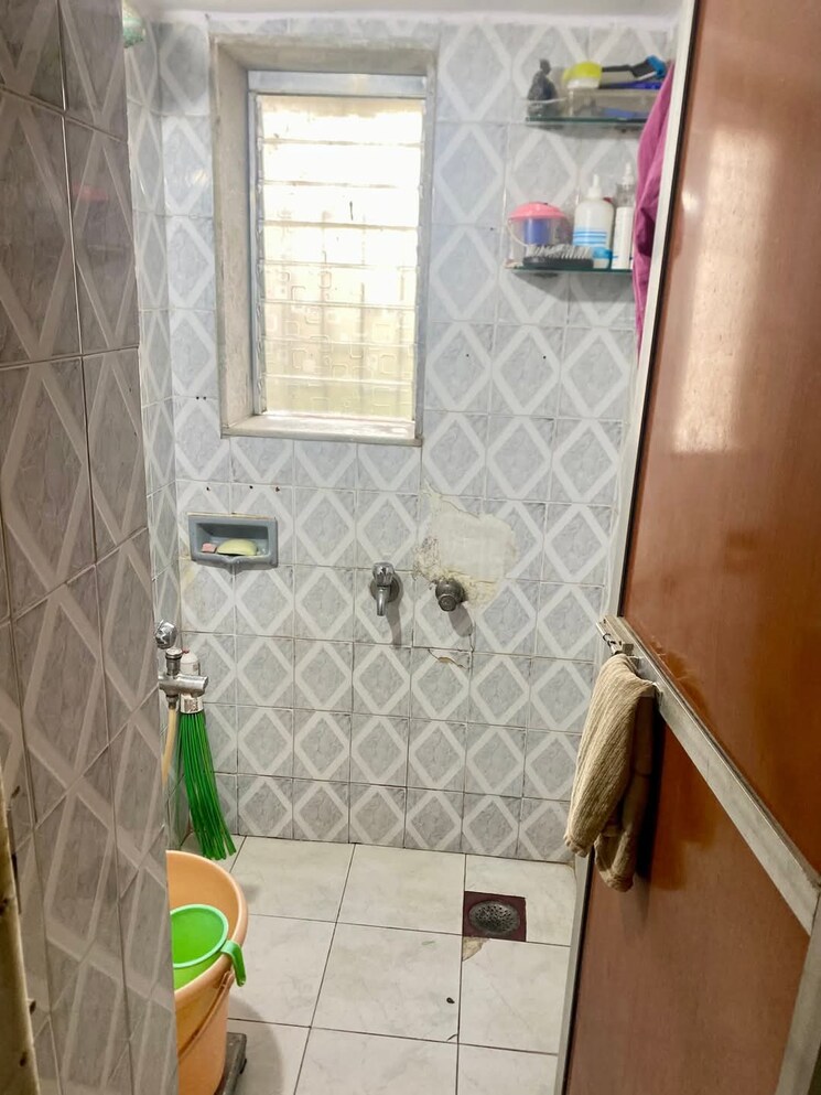 Bathroom, andheri west 1 Bedroom 388 Sq.Ft. Apartment In Andheri West Mumbai 8450409