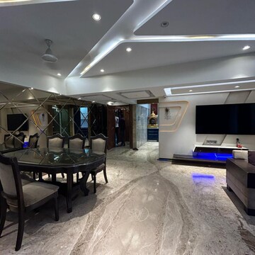 Parking in 2.5 BHK Apartment at Palash Towers, Veera Desai Industrial Estate – for Rent