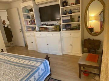 Floor Plan in 3 BHK Apartment at DLF Park Place, Sector 54 – for Rent