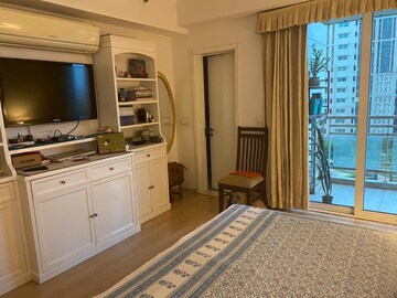 Balcony in 3 BHK Apartment at DLF Park Place, Sector 54 – for Rent
