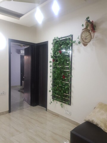 Room in 3 BHK Builder Floor at Ansal API Esencia, Sector 67 – for Rent