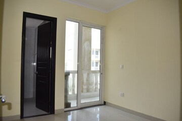 Room in 4 BHK Builder Floor at Ansal API Esencia, Sector 67 – for Rent