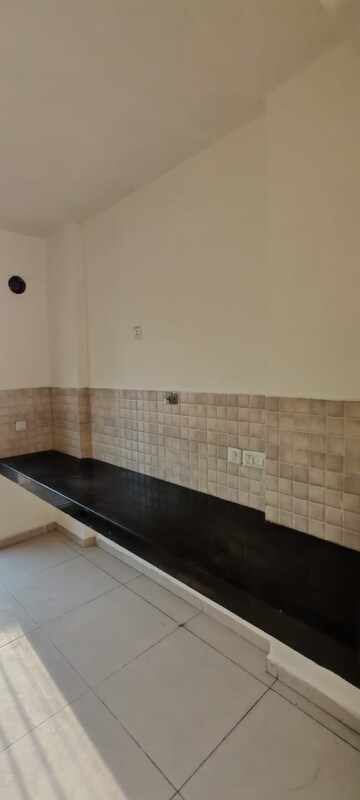 Master Bedroom in 3 BHK Apartment at BPTP Discovery Park, Sector 80 – for Rent