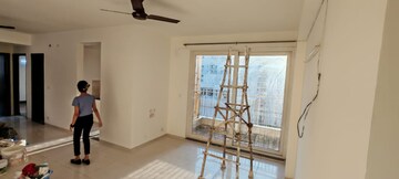 Room in 3 BHK Apartment at BPTP Discovery Park, Sector 80 – for Rent