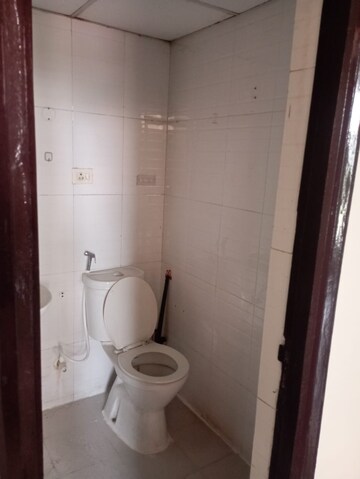 Bathroom in 3 BHK Apartment at Supertech Cape Town, Sector 74 – for Rent