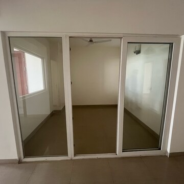 Building Lobby in 3 BHK Apartment at Emaar Emerald Floors, Sector 65 – for Sale