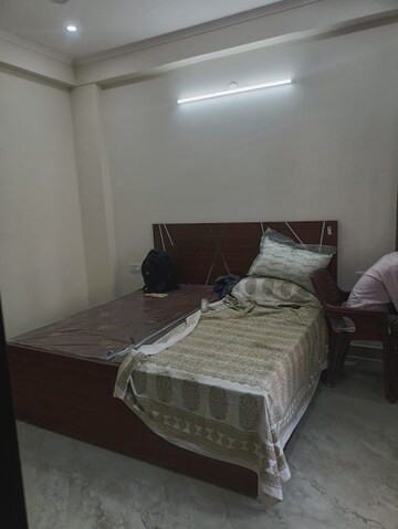 Bedroom in 2 BHK Builder Floor at Huda Market, Sector 31 – for Rent