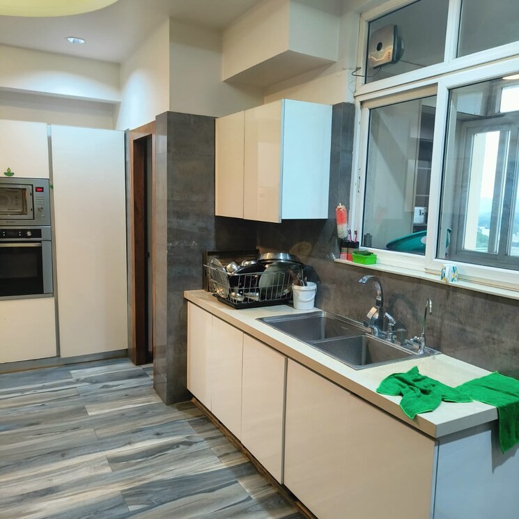 Kitchen, silverglades-the-ivy 5 Bedroom 10000 Sq.Ft. Penthouse In Maruti Vihar Gurgaon 8450594