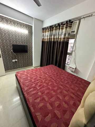 Bedroom in 2 BHK Apartment at Shree Vardhman Mantra, Sector 67 – for Rent