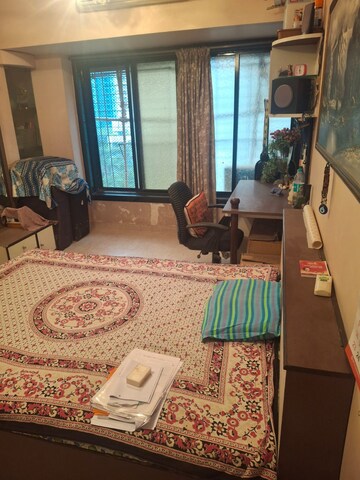 Bedroom in 2 BHK Apartment at Vile Parle Mahaveer, Vile Parle West – for Rent