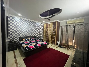 Bedroom in 4 BHK Builder Floor at Saket – for Rent
